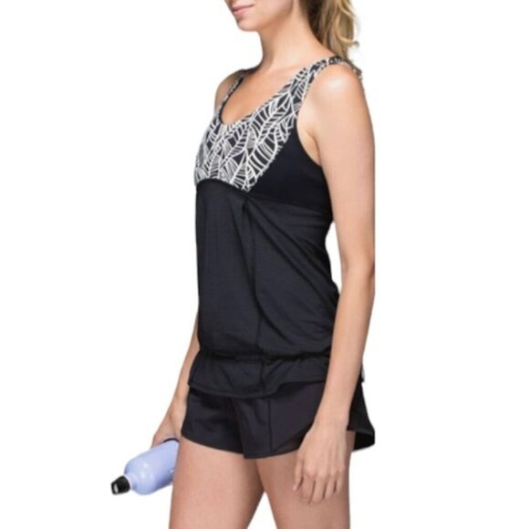 Lululemon Hustle & Bustle TankBlack / Pretty Palm Black Angel Wing size 12 - Picture 3 of 11